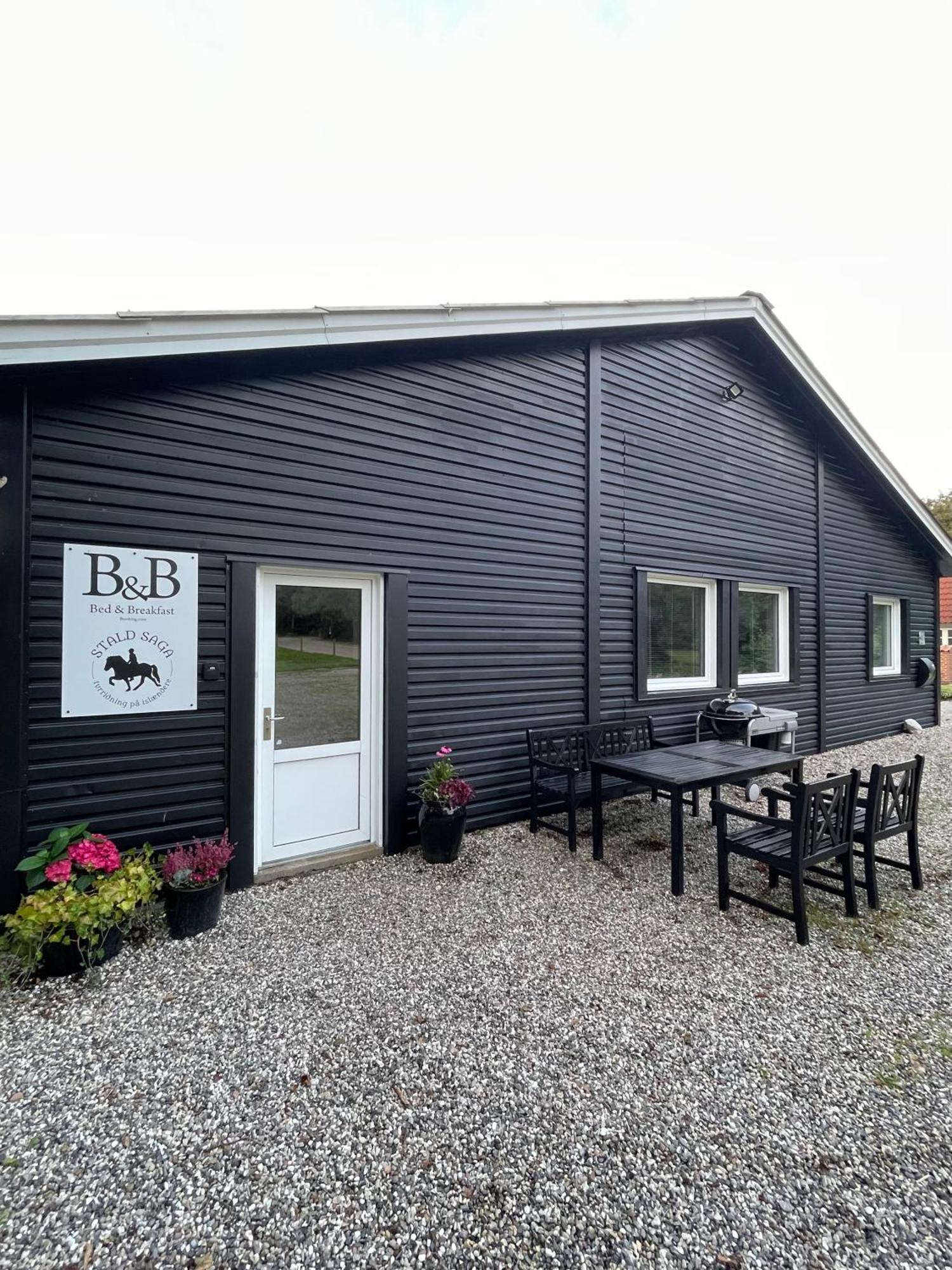 B&B Saga Herning Kültér fotó